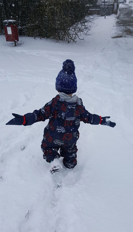 New Abeko Waterproof Mittens in the snow