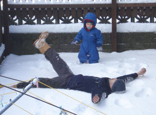 Finlay in the snow